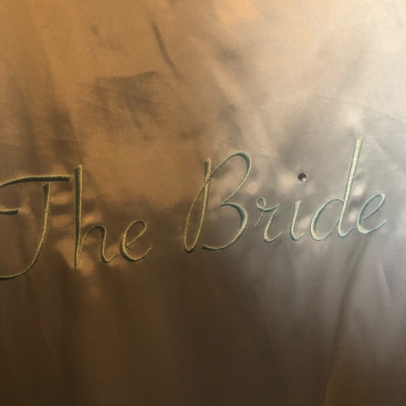 🎁Intimo Donatella “The Bride” Large Robe🎁 - Picture 5 of 6